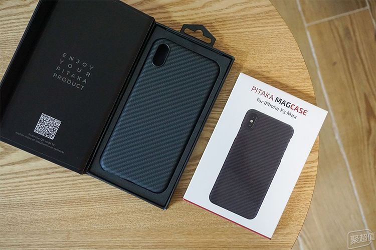 充电宝体验：行走的无线充办公室充电利器pg电子游戏网站Pitaka磁吸无线(图13)